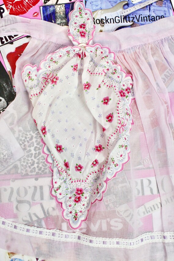 Vintage 60s 70s Beautiful Pink Floral Half Apron, Lovely Half Aprons, Kitchen Aprons, Size Medium View 4