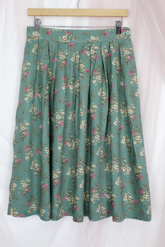 Vintage Petites J.G. Hook Floral Pleated Skirt - image 1