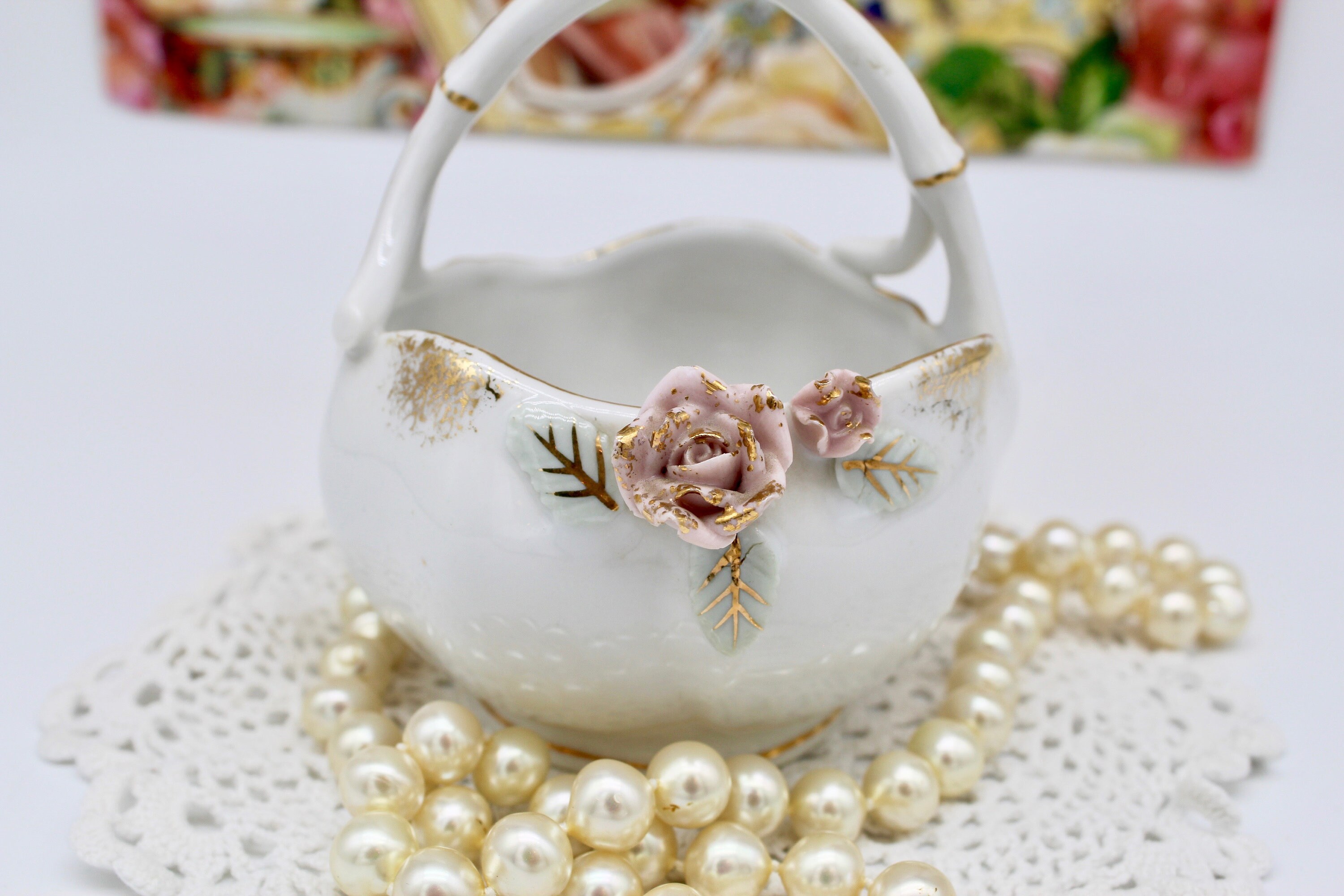 アンティークローズバスケット Vintage Mini Floral Ceramic Basket