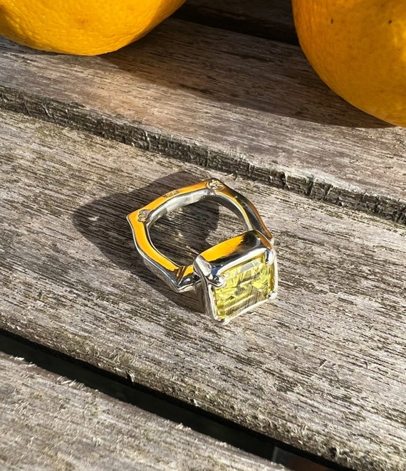 Ring in Argentium 935 silver white a fantasy cut lemon quarts