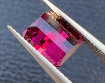 Grenat Morogoro 2,56 carats pixelisé