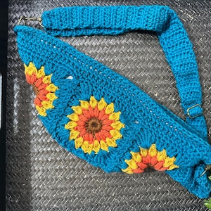Granny Square Crossbody Bag - Crochet Cross Body Bag - Granny Square Bag - Crochet Bag - Sunflower Crossbody Bag - Fanny Bag - Shoulder Bag
