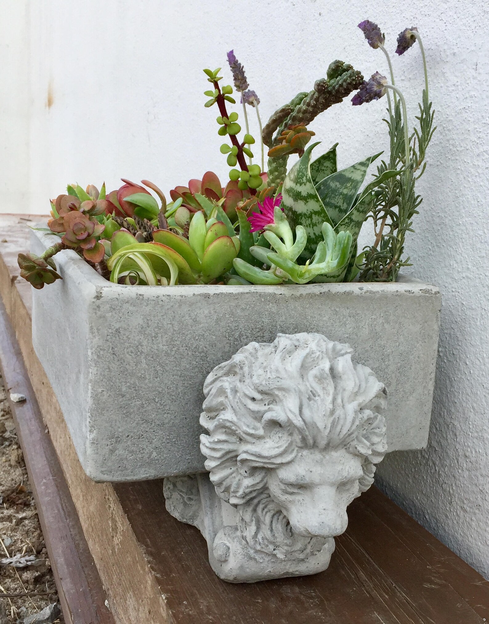 stone plant pot feet
