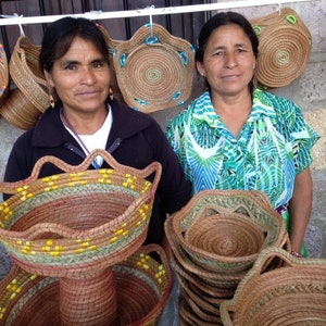 Oaxaca Nadelkörbe aus Kiefernholz // Handgemachte Nadelkörbe aus Oaxaca, Mexiko Bild 7