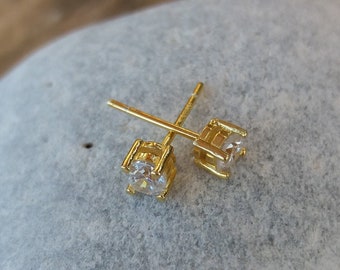 Gold Solitaire Stud Earrings