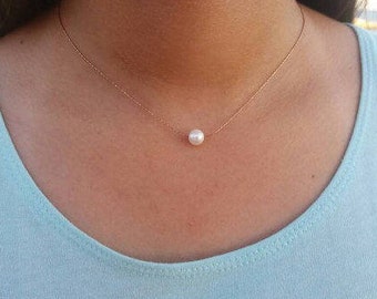 Floating Pearl Necklace