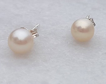 Solid Gold Pearl Earrings