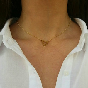 Triangle necklace, Gold Necklace, 14k Gold Filled Jewellery, Layered Necklace, Dainty Necklace, Casual Jewelry, V Necklace