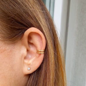 Gold Ear Cuff No Piercing, 925 Sterling Silver Ear Cuff, Single Ear Cuff, Perfect Addition to Any Stack, Gift for her, Modern Studs