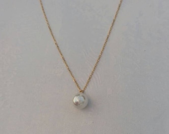 Large Pearl Necklace