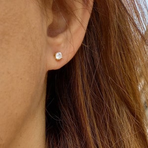 Solid Gold CZ Stud Earrings, Cubic Zirconia Earrings, 14k Gold Simulated Diamond Earrings, Crown Studs, Gold Diamond Studs