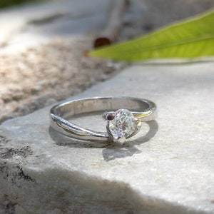 Silver Engagement Diamond Ring, Cubic Zirconia Ring, Single Stone Ring, Sterling Silver,Anniversary gift, Wedding Ring, Mother&#39;s Day Gift