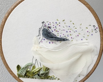 Original 'Light as a breeze no.7’ hoop art, fiberart, nature wallart, hand embroidery, homedecor, modern embroidery, women embroidery, hair