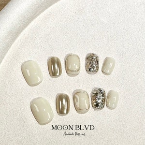 Coffee Date | 624 Short Squoval | MoonBlvd Nails | Luxury Press-on Nails | 3D Nail Art