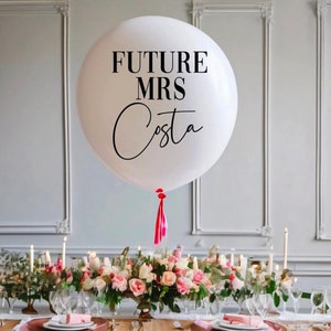 Future Mrs Balloon | Bridal Shower Decor | Personalised Bridal Shower Decal | DIY Future Mrs Sign | Bachelorette Party Decal | Bridal Party