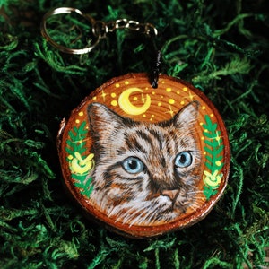 Pet Keychain, Wooden Slice Pet Portrait, Cat Keychain, Cat Painting, Cat Ornament, Cat Mom Keyring, Pet Loss Gift, Christmas Gift Idea, Xmas image 3