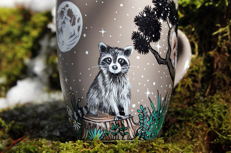 手描きのアライグマの陶器マグカップ、動物愛好家へのギフト 画像 1