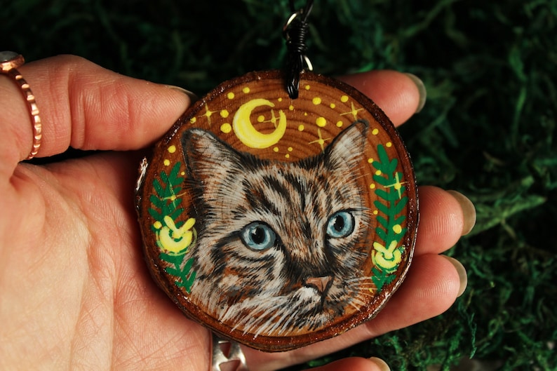 Pet Keychain, Wooden Slice Pet Portrait, Cat Keychain, Cat Painting, Cat Ornament, Cat Mom Keyring, Pet Loss Gift, Christmas Gift Idea, Xmas image 1