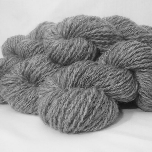 Handspun Wool YARN - Grey Heathered #B16