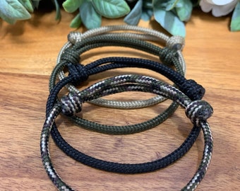 Set of 4 Mens Para Cord Bracelets, Waterproof Cord, Fully Adjustable