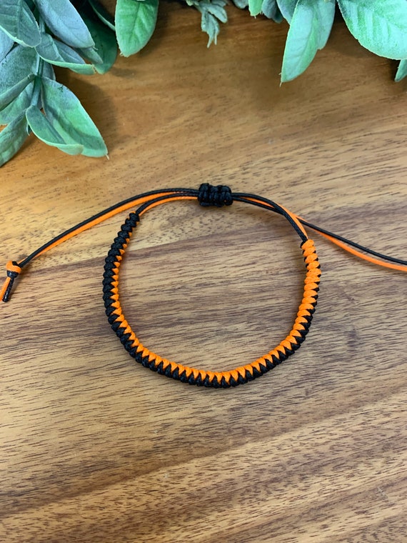 Two Colour Lucky Knot Friendship Bracelet Spanish Knot Macrame