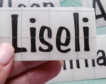 Calcomanía de nombre de vinilo- calcomanía de nombre personalizado- nombre de vaso- pegatina- calcomanía de nombre yeti- calcomanía de computadora portátil- calcomanía de contenedor- etiqueta de almacenamiento