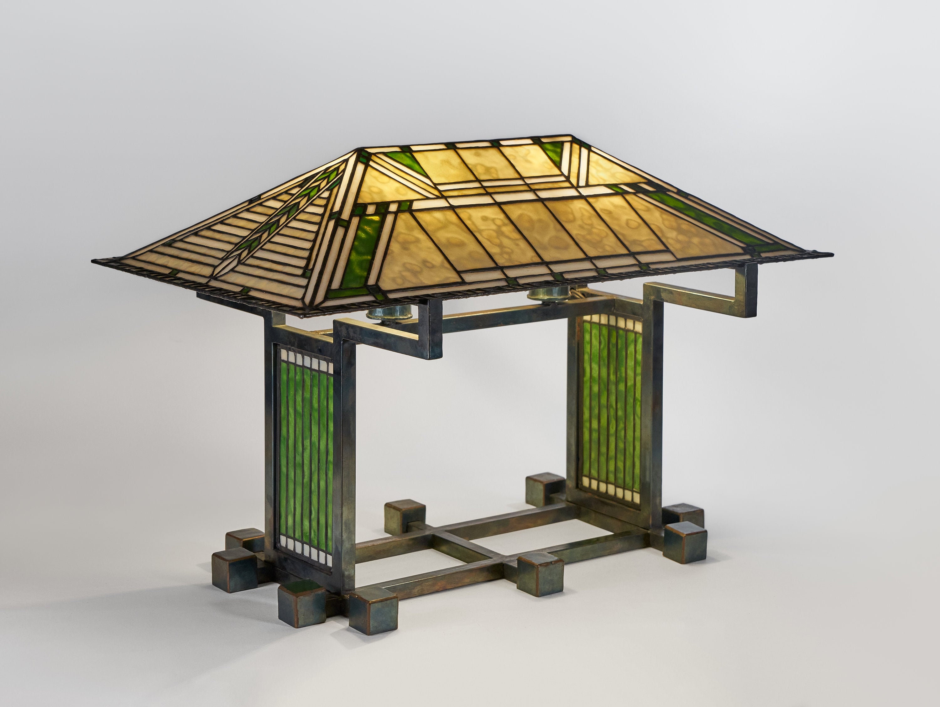 Frank Lloyd Wright Tiffany Lamp Stained Glass Lamp Desk Lamp