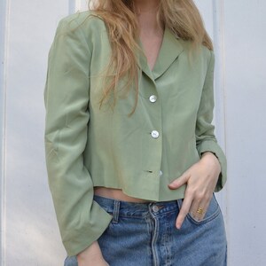 Vintage silk blazer / cropped silk blazer / silk green blazer / light green blazer / cropped blazer jacket / green blazer cropped image 2