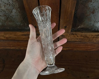 Vintage crystal vase / vintage small crystal vase / vintage romantic vase / vintage glass vase / vintage glass vase / glass flared vase