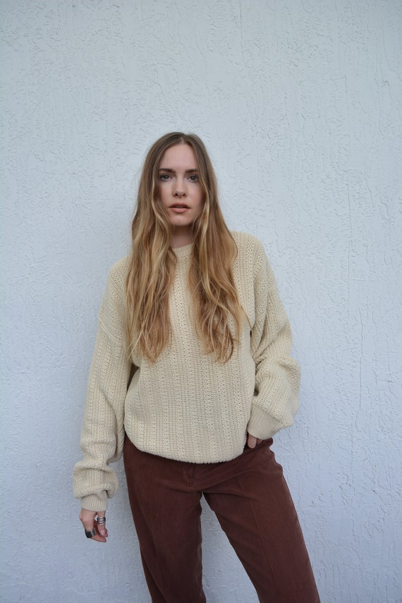 vintage cream sweater / vintage cotton sweater / v
