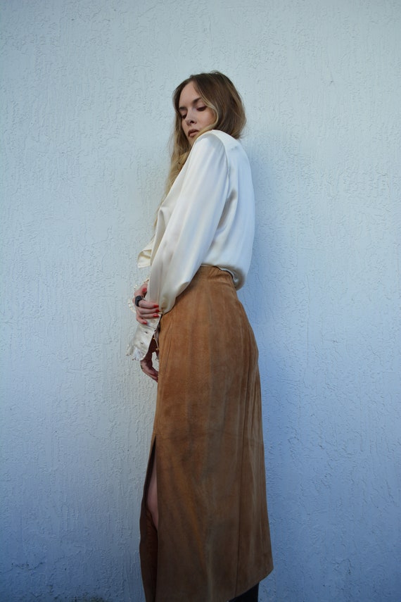 vintage suede skirt / suede midi skirt / camel sue