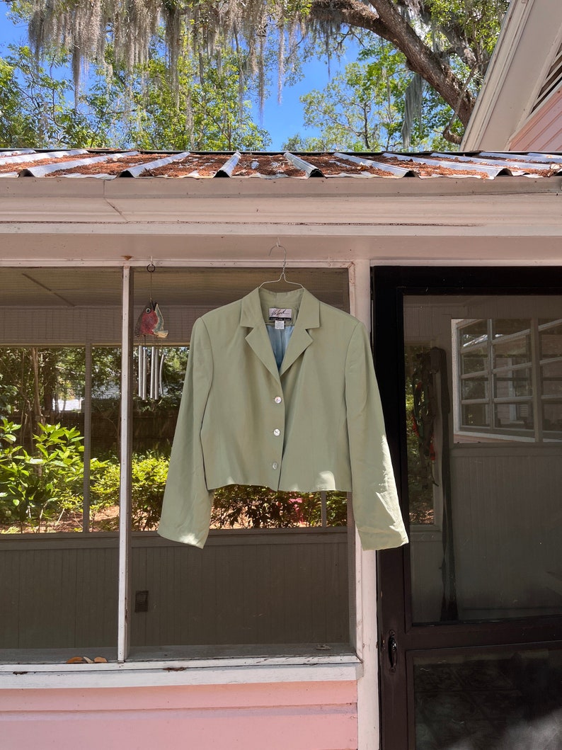 Vintage silk blazer / cropped silk blazer / silk green blazer / light green blazer / cropped blazer jacket / green blazer cropped image 4