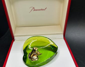 Pristine Baccarat Crystal "Duo" Green Heart Lily Pad with Gold Frog Paperweight - NIB