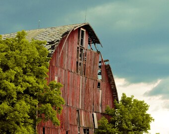 Broken Barn Print – Landscape Wall Art, Barn Photography, Digital Download