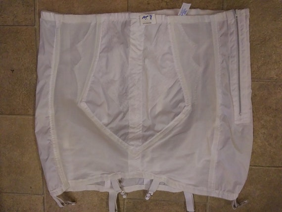 RAGO NY vintage girdle garter Excellent