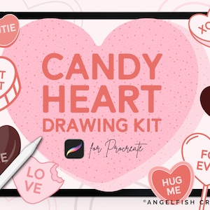 Puede incluir: Un kit de dibujo digital para Procreate con diseños de corazones de caramelo. El kit incluye una variedad de formas de corazón con diferentes lemas, como "Cutie", "Sweet Heart", "Be Mine", "Love", "Hug Me", "XOXO", "Swipe Right", "UR Hot", "For Ever" y "Candy Heart Drawing Kit for Procreate".