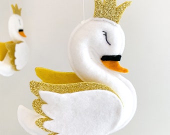 Swann for mobile - Nursery room - Baby decor