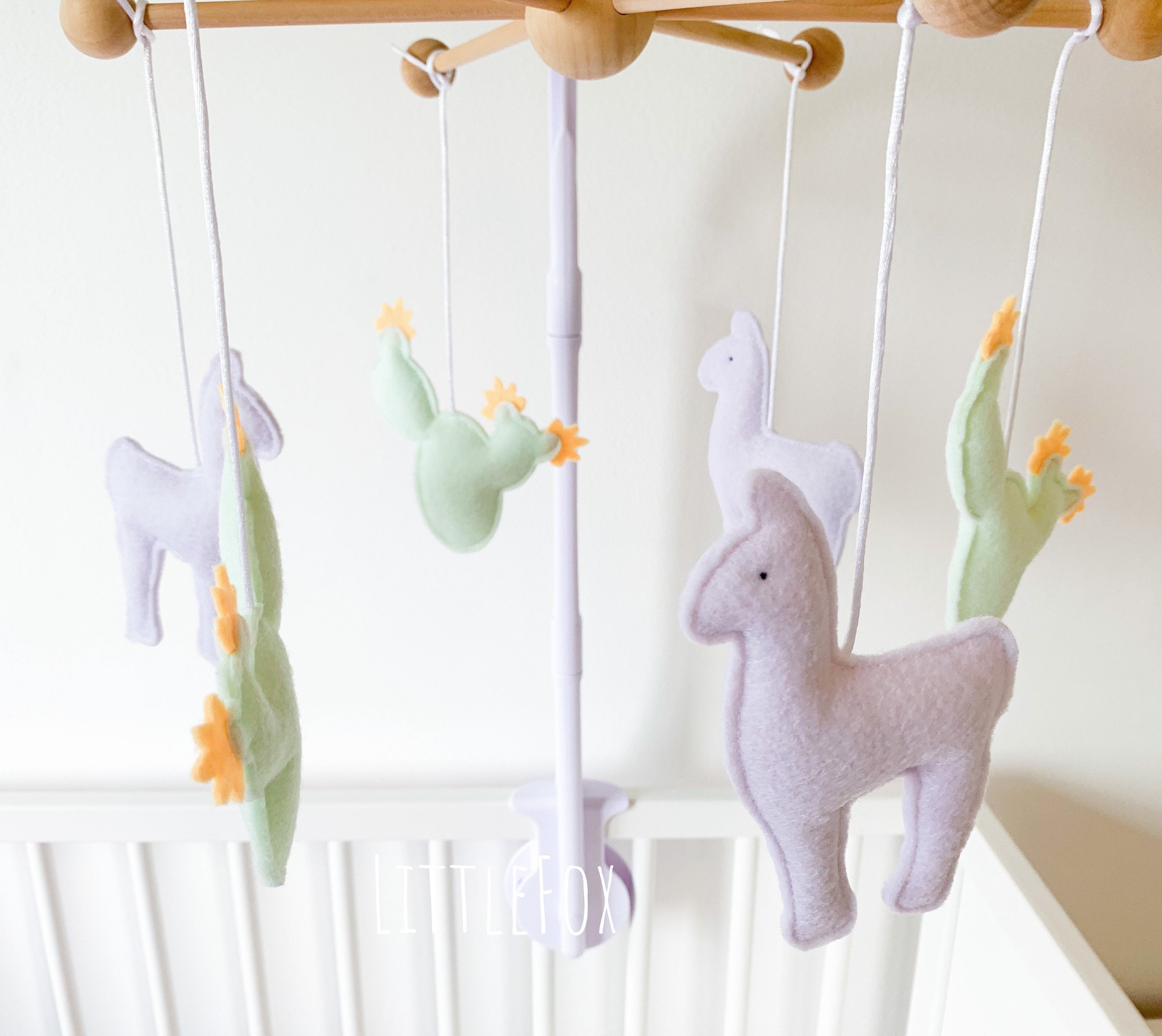 Mobile Lamas et Cactus 6 Éléments