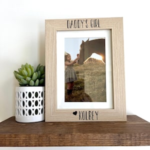 Daddy&#39;s Girl Picture Frame, Gift for Dad, Christmas Gift to Dad, Father&#39;s Day Gift, Personalized Name Gift for Dad