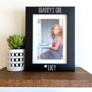 Grammy&#39;s Girl Picture Frame, Personalized Picture Frame, Grammy Gift, MOther&#39;s Day Gift for Grammy