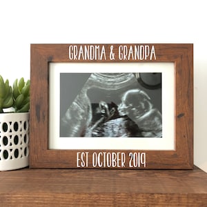 Baby Announcement Picture Frame // Ultrasound Picture Frame // Grandma and grandpa est date // Gift for Grandparents
