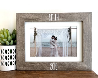 Wedding Last Name Picture Frame, Anniversary Picture Frame, Personalized Couple and Year Picture Frame, Anniversary Gift