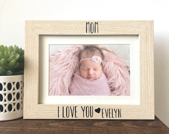 Mom I love you Personalized Picture Frame Gift, Personalized from son, from daughter, Picture Frame gift to Mom, Christmas Gift from kids