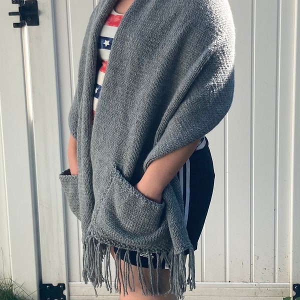heated shawl with pockets