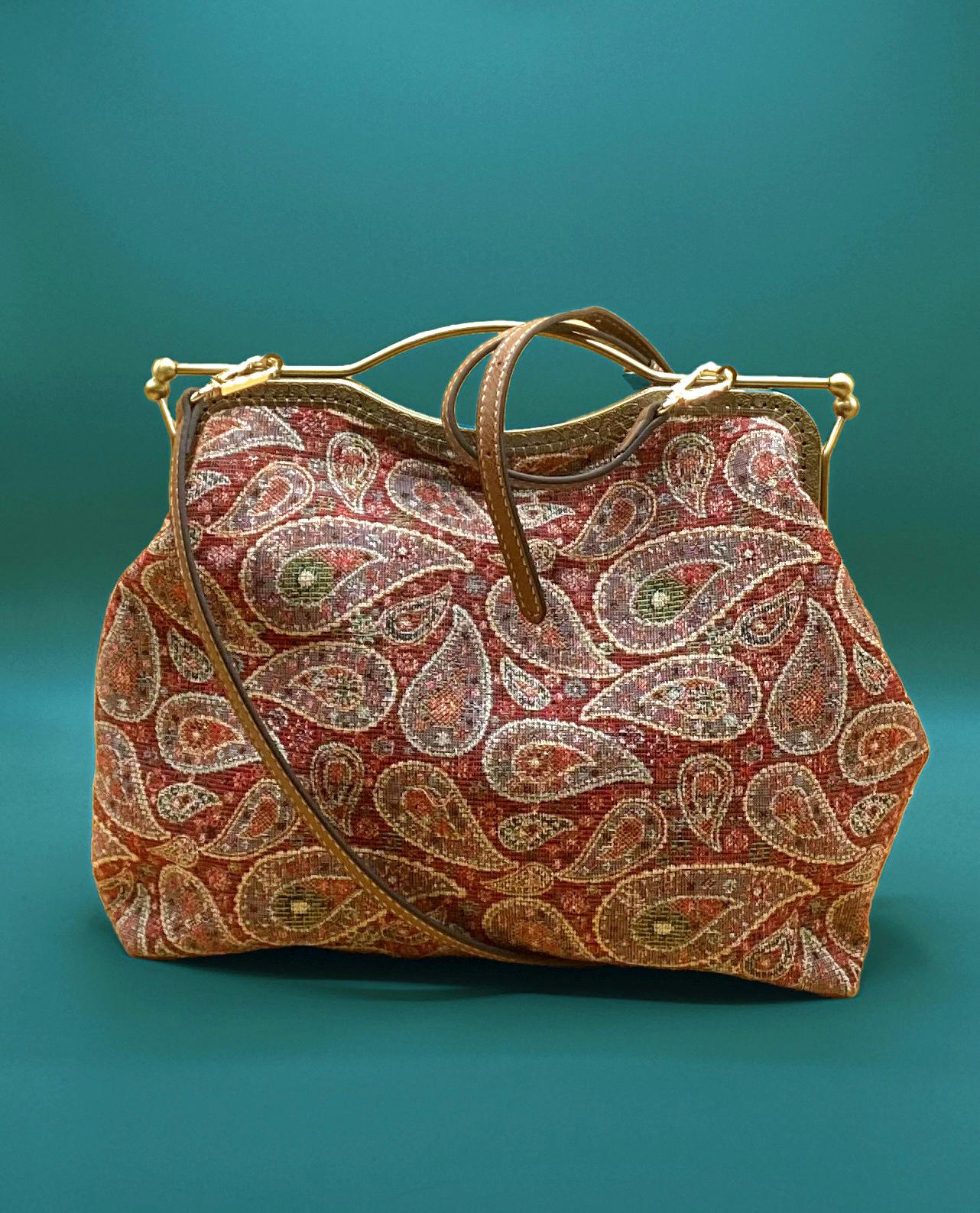 Shoulder Bag in Soft and Resistant Gobelin Fabric, Click Clack