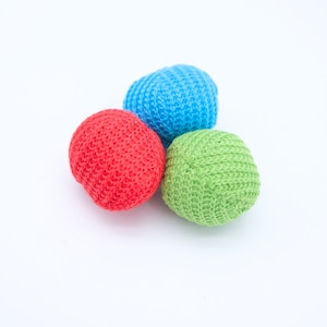 Handmade Catnip Yarn Ball Toy with Bell - 3 Pack