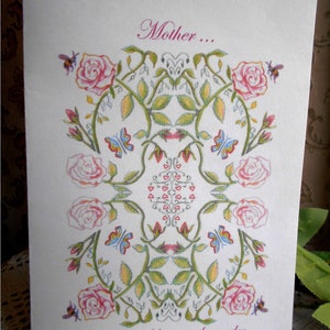 Geburtstagskarte Mama, versandfertig, Rosengarten, Mutter Grußkarte, leere Grußkarte, rosa und grün, rosa Blumenentwurf, Rosen-Bleistiftkunst