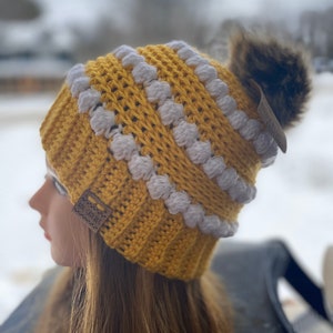Bobble hat