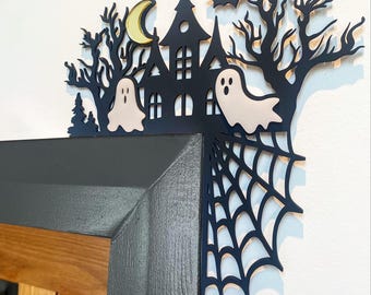 Halloween door corner with spider webs, ghosts, and bats. Left or right side available. Perfect touch of Halloween decor for any room.