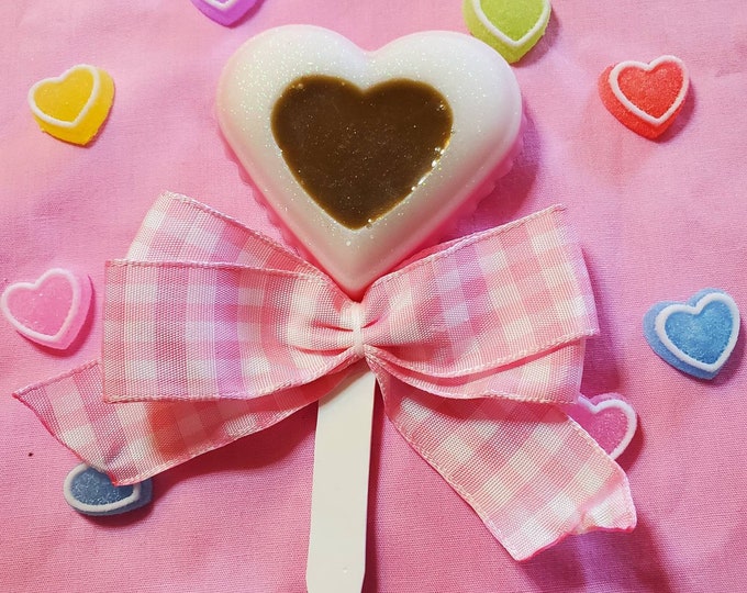 Lovelypops Valentine Lollipop White chocolate
